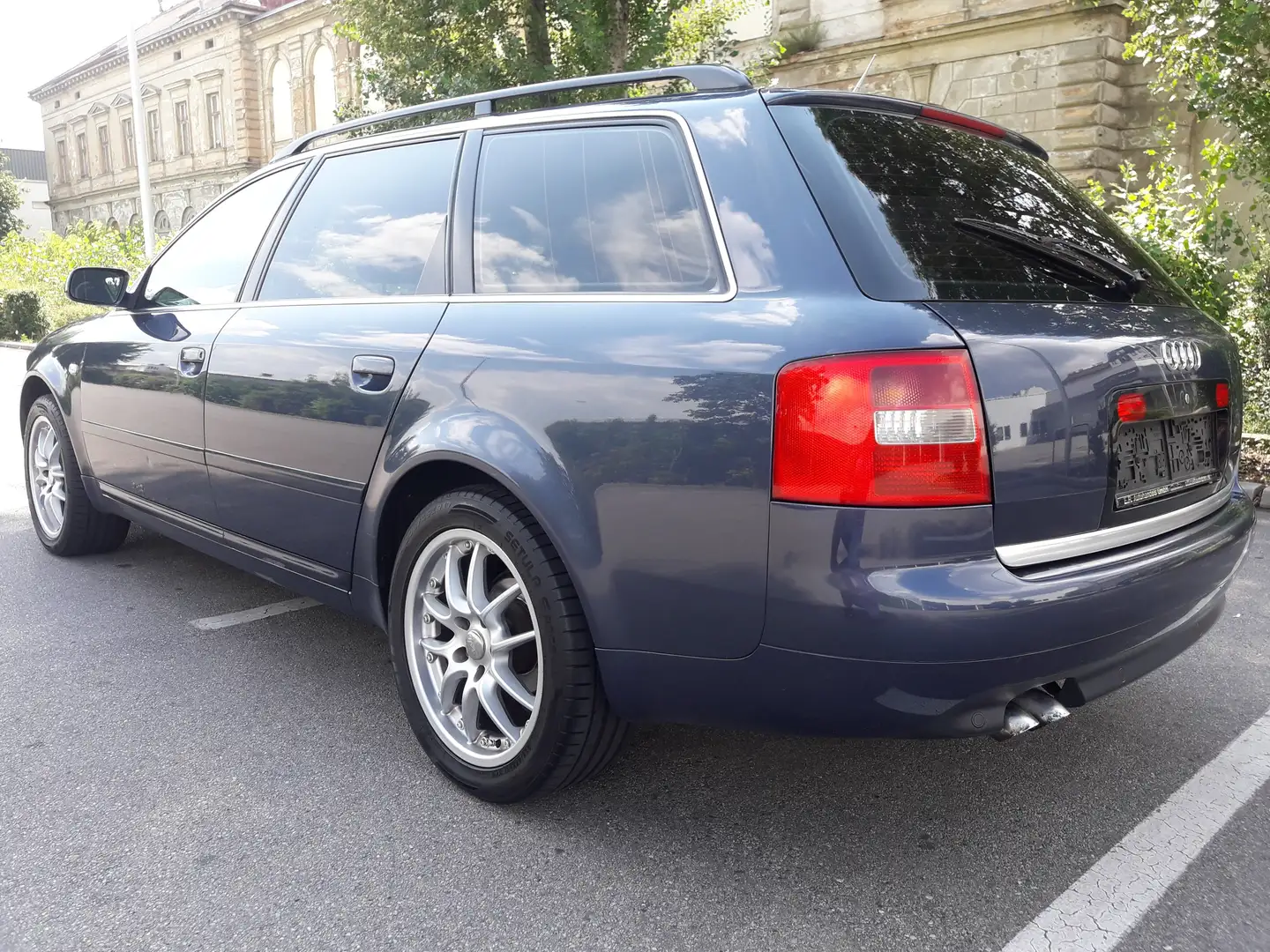 Audi A6 A6 Avant 1,9 TDI Blau - 2