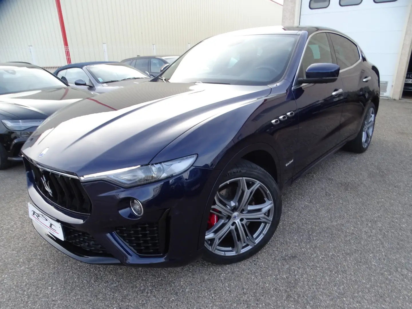 Maserati Levante 3.0 V6 Bi-Turbo Q4 GranSport/ 360 Jtes 21 H.Kard Blau - 2