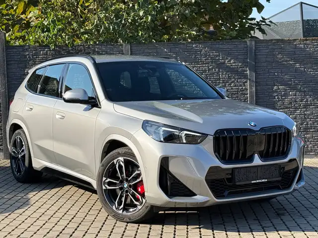 BMW X1 1.5iA sDrive18 M-Sportpakket PRO "Alu 19 duim/Camera/Keyless Entry"