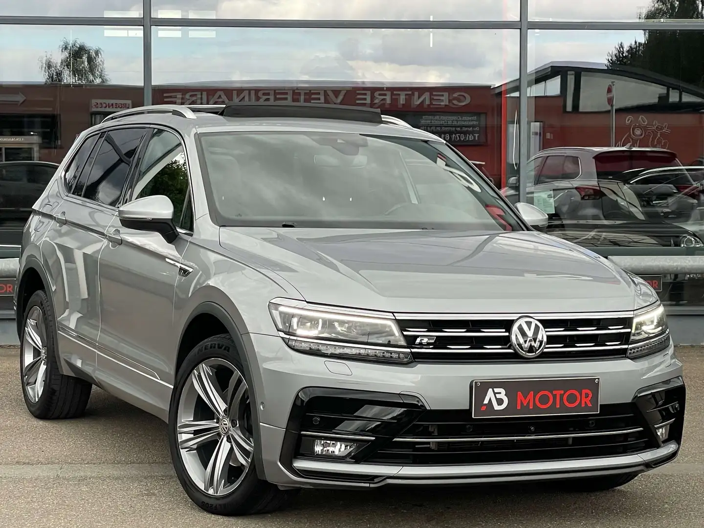 Volkswagen Tiguan Allspace 1.5 TSI DSG R Line Int/Ext 7 Places ACC PANO CAM36 Gris - 1