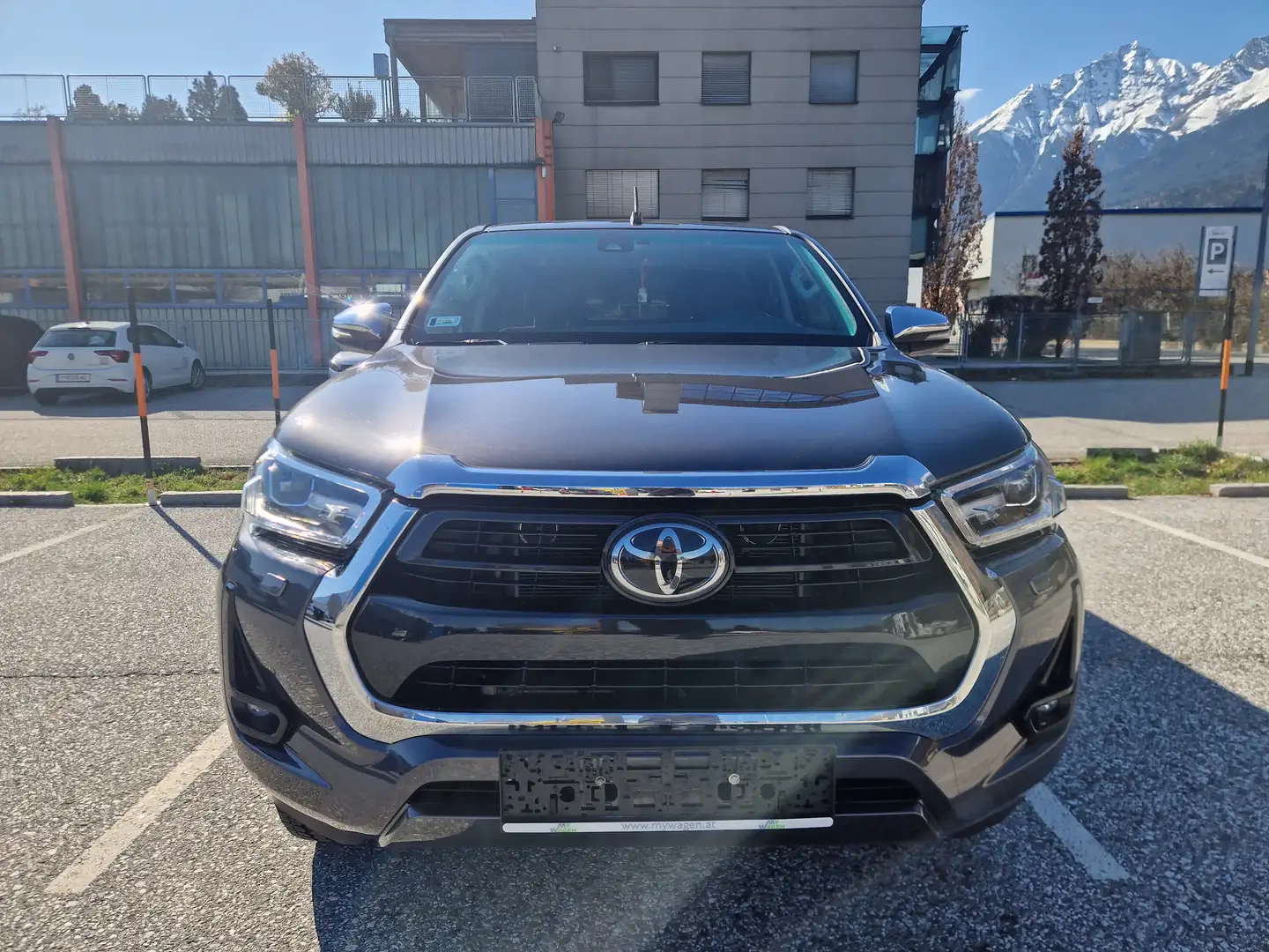 Toyota Hilux Hilux DK 4WD 2,8D SCHALTGETRIEBE! 3,5T AHK! Grau - 2