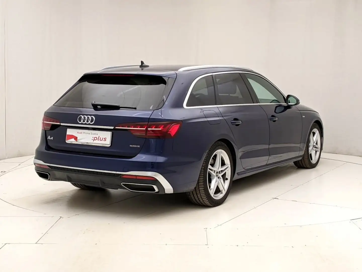 Audi A4 Avant 40 2.0 tdi mhev S line edition quattro 204cv Blu/Azzurro - 2