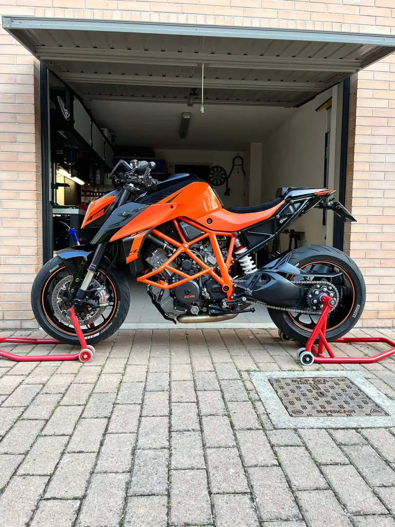 KTM 1290 Super Duke R R Arancione - 2