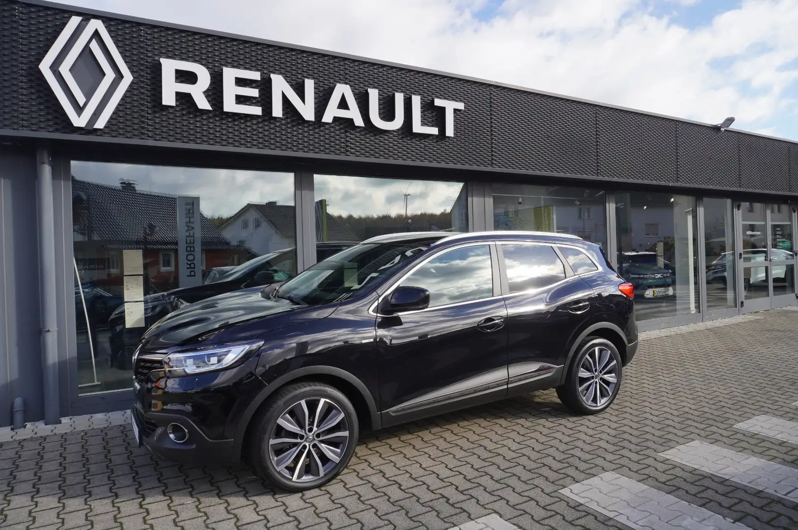 Renault Kadjar Collection TCe 130 EDC Autom. Schwarz - 1