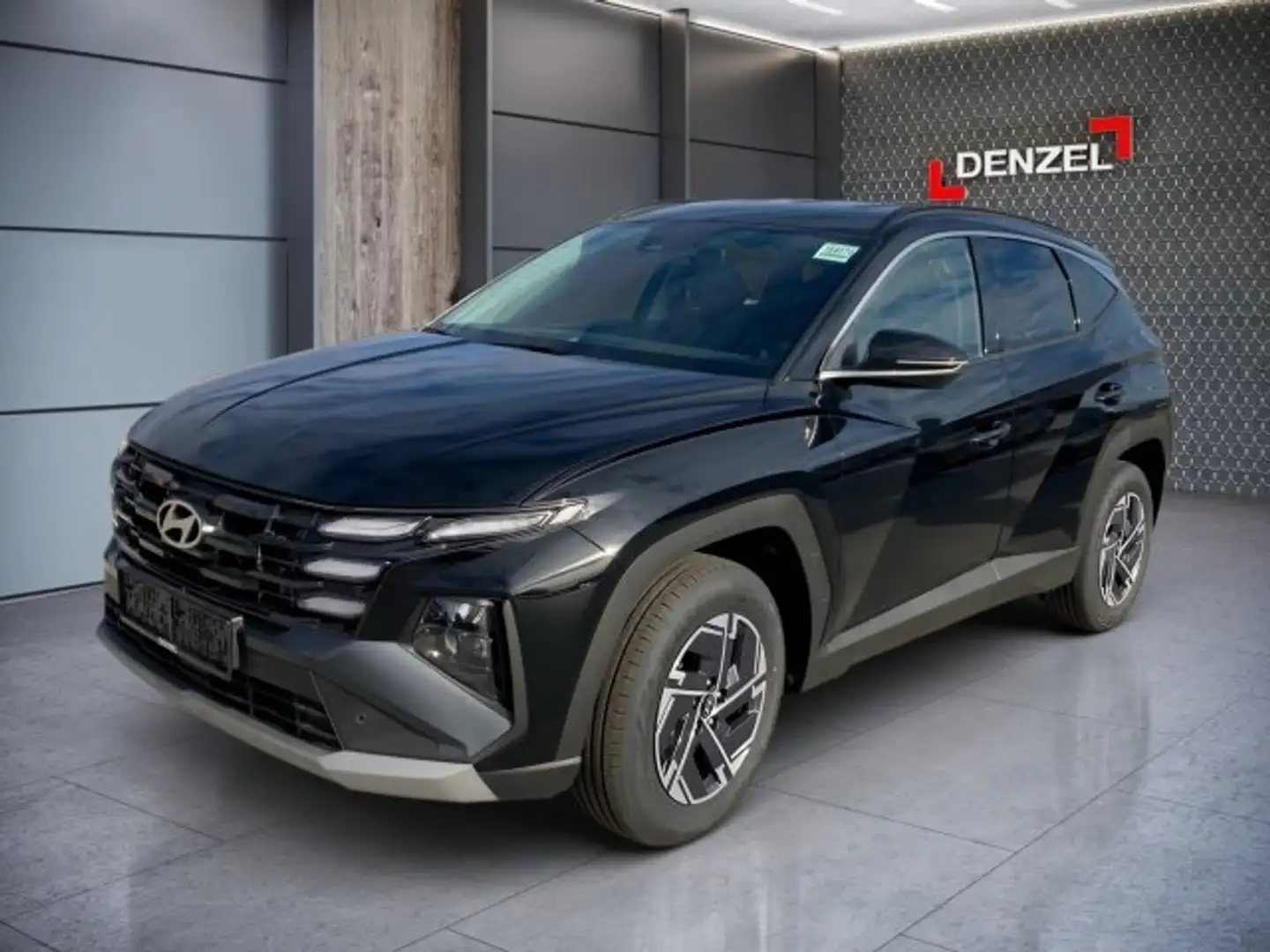 Hyundai TUCSON NX4 GO 1,6 T-GDi 2WD DCT t6bg2 Schwarz - 1