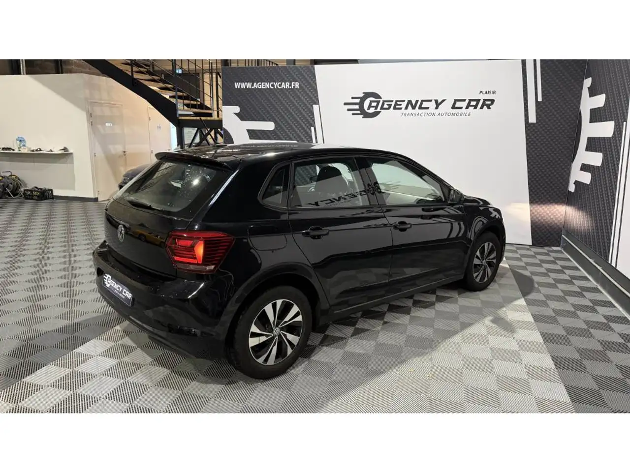Volkswagen Polo Citadine 5 portes — photo 3