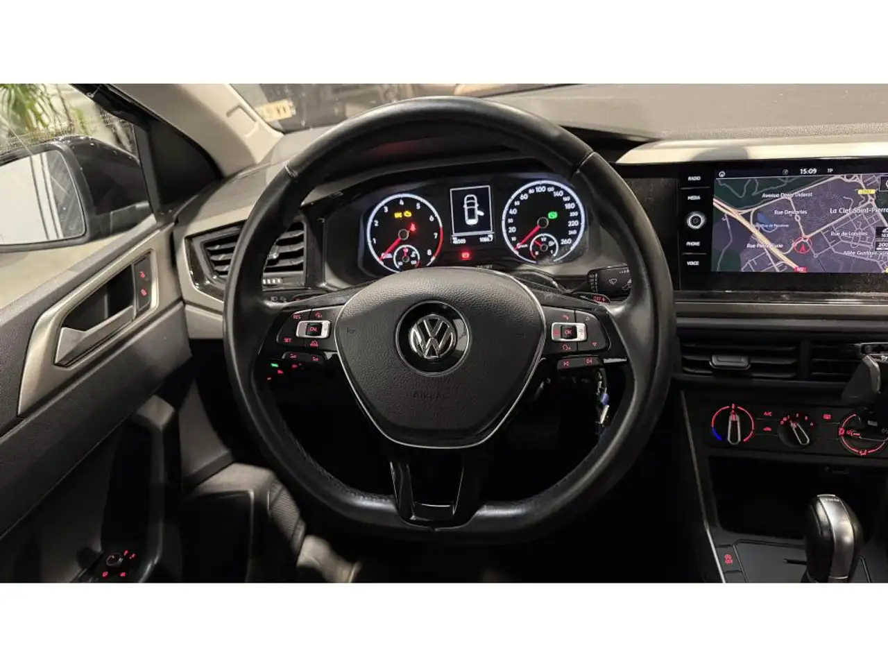 Volkswagen Polo Citadine 5 portes — photo 9
