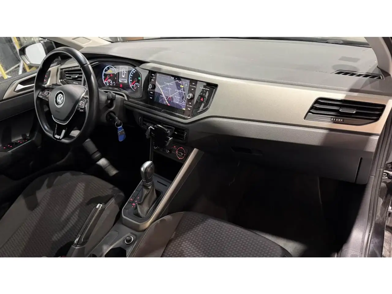Volkswagen Polo Citadine 5 portes — photo 8