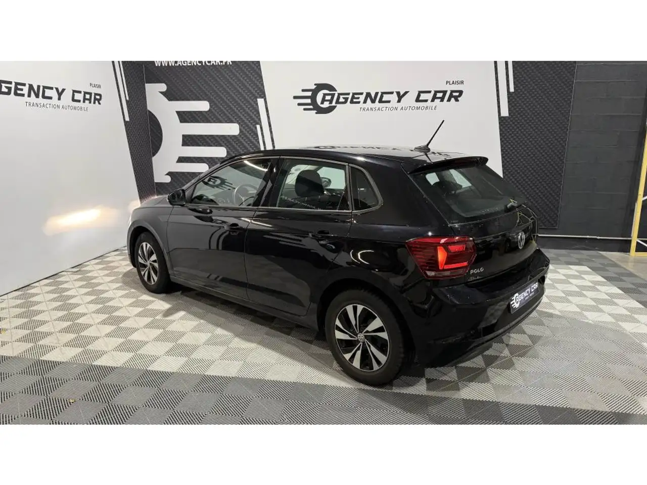 Volkswagen Polo Citadine 5 portes — photo 4
