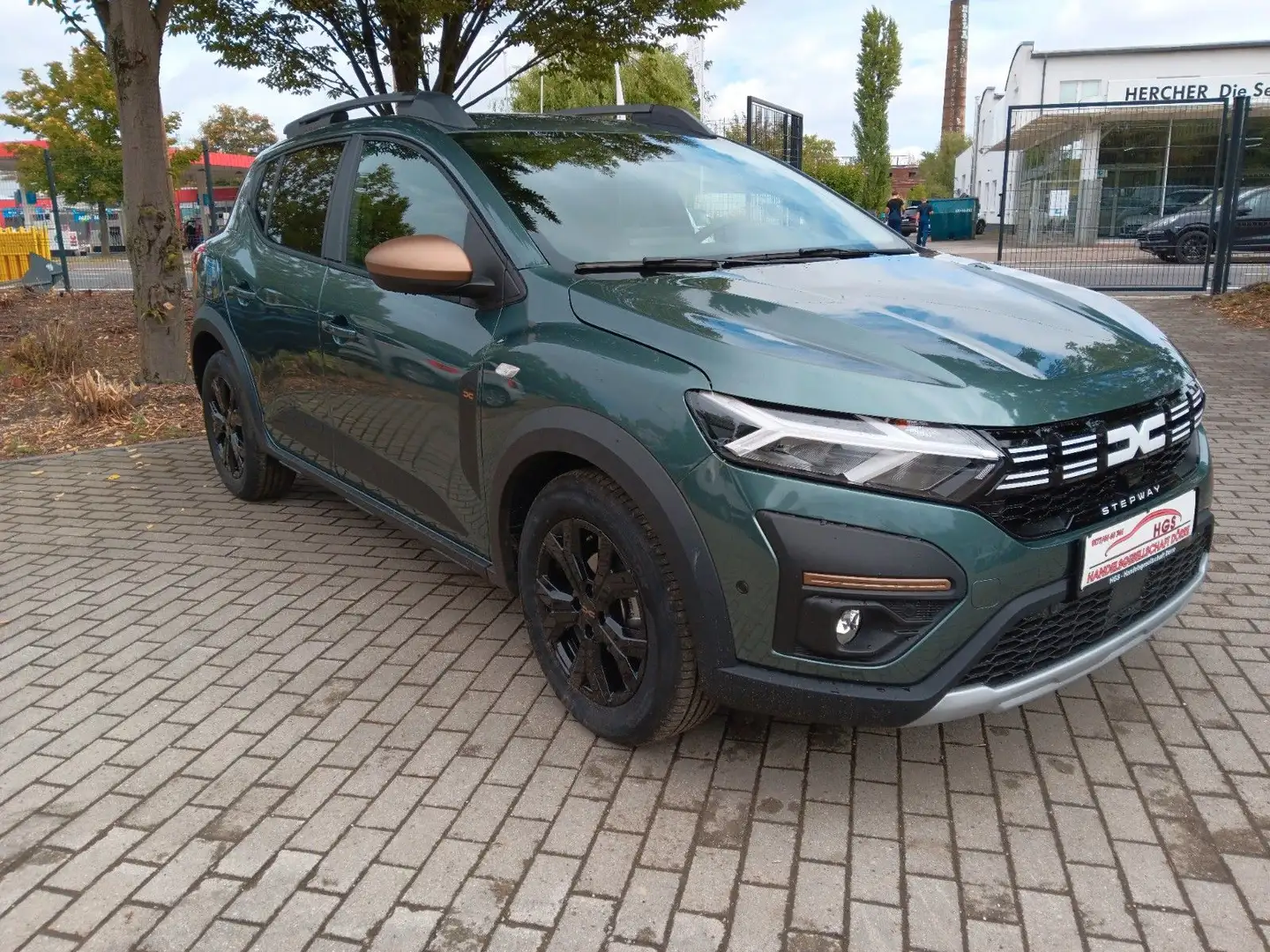 Dacia Sandero III Stepway Extreme Navi LED Klima SHZ Grün - 2