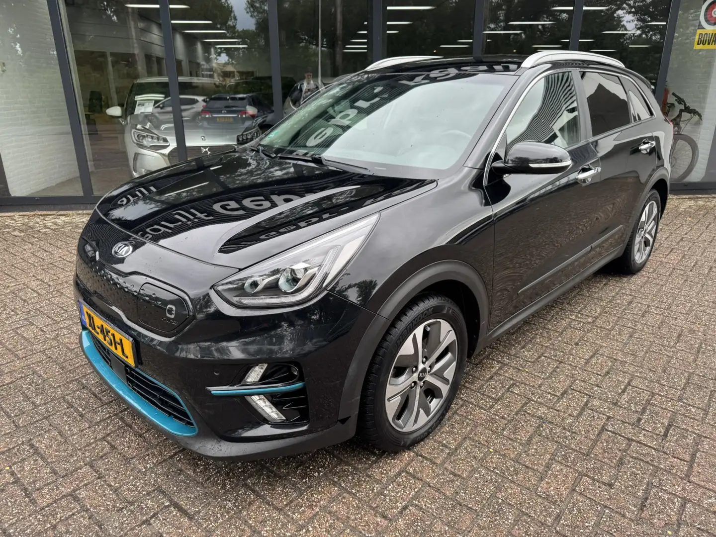 Kia e-Niro ExecutiveLine 64 kWh*EXPORTPRIJS* Zwart - 2