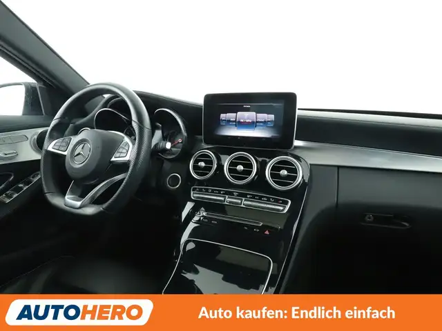 Mercedes-Benz C-Class view 13
