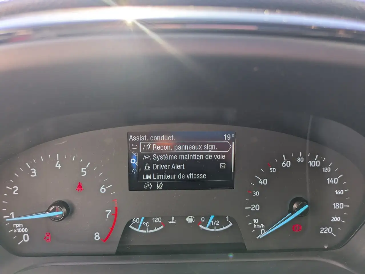 Ford Fiesta Active — photo 32