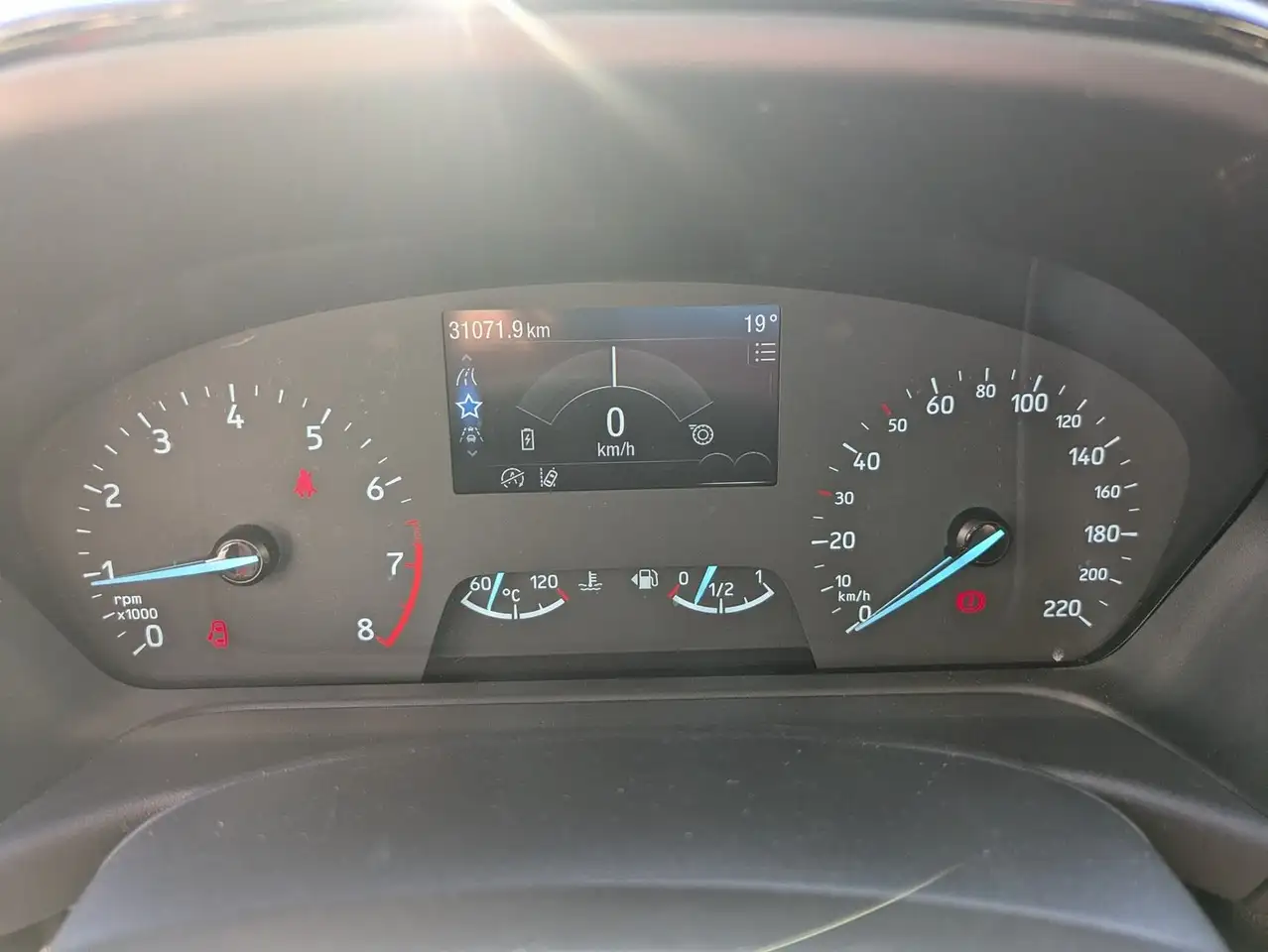 Ford Fiesta Active — photo 31