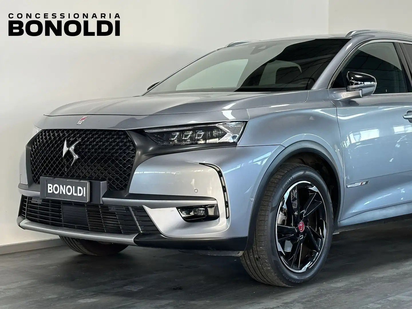 DS Automobiles DS 7 Crossback DS7 Crossback 1.6 puretech Performance Line+ 225c Grau - 2