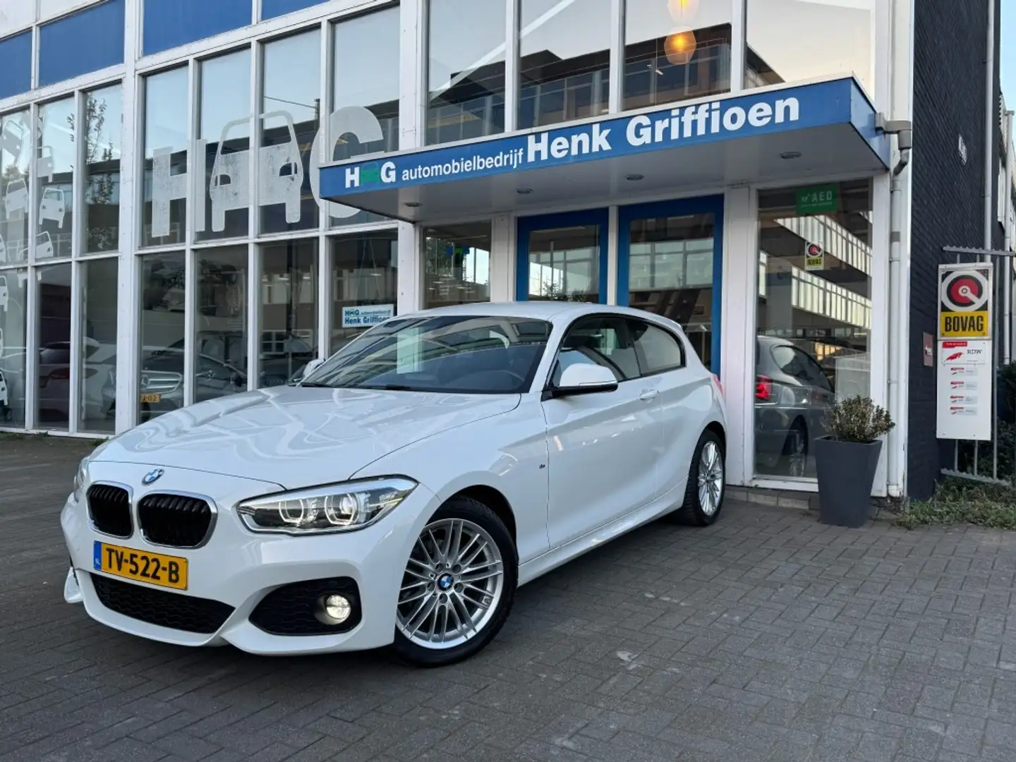 BMW 116 116i Executive Msport I Leer I Navigatie I Xenon I Blanc - 1