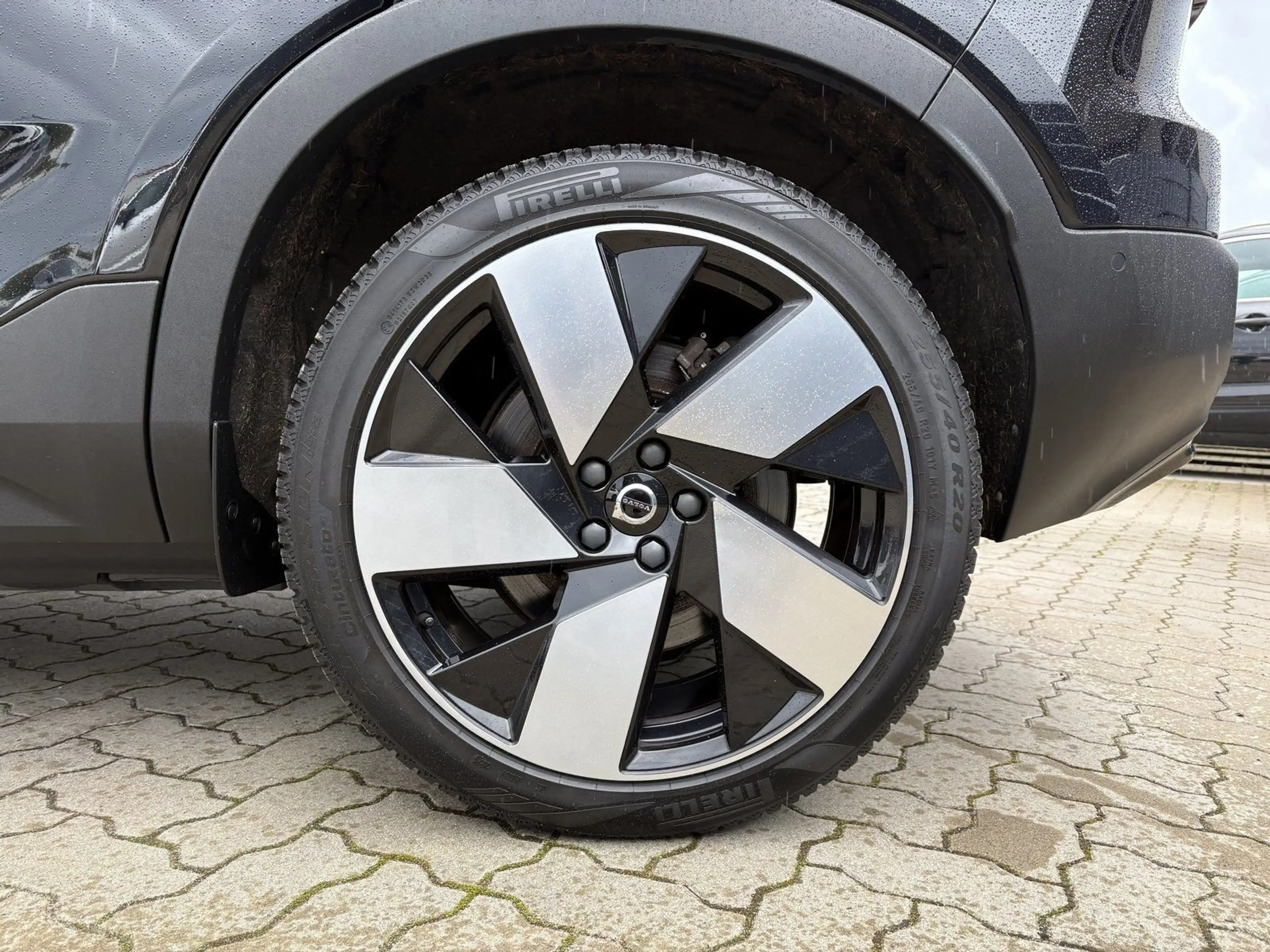 Volvo C40 Recharge Pure Electric 2WD Ultimate — photo 9