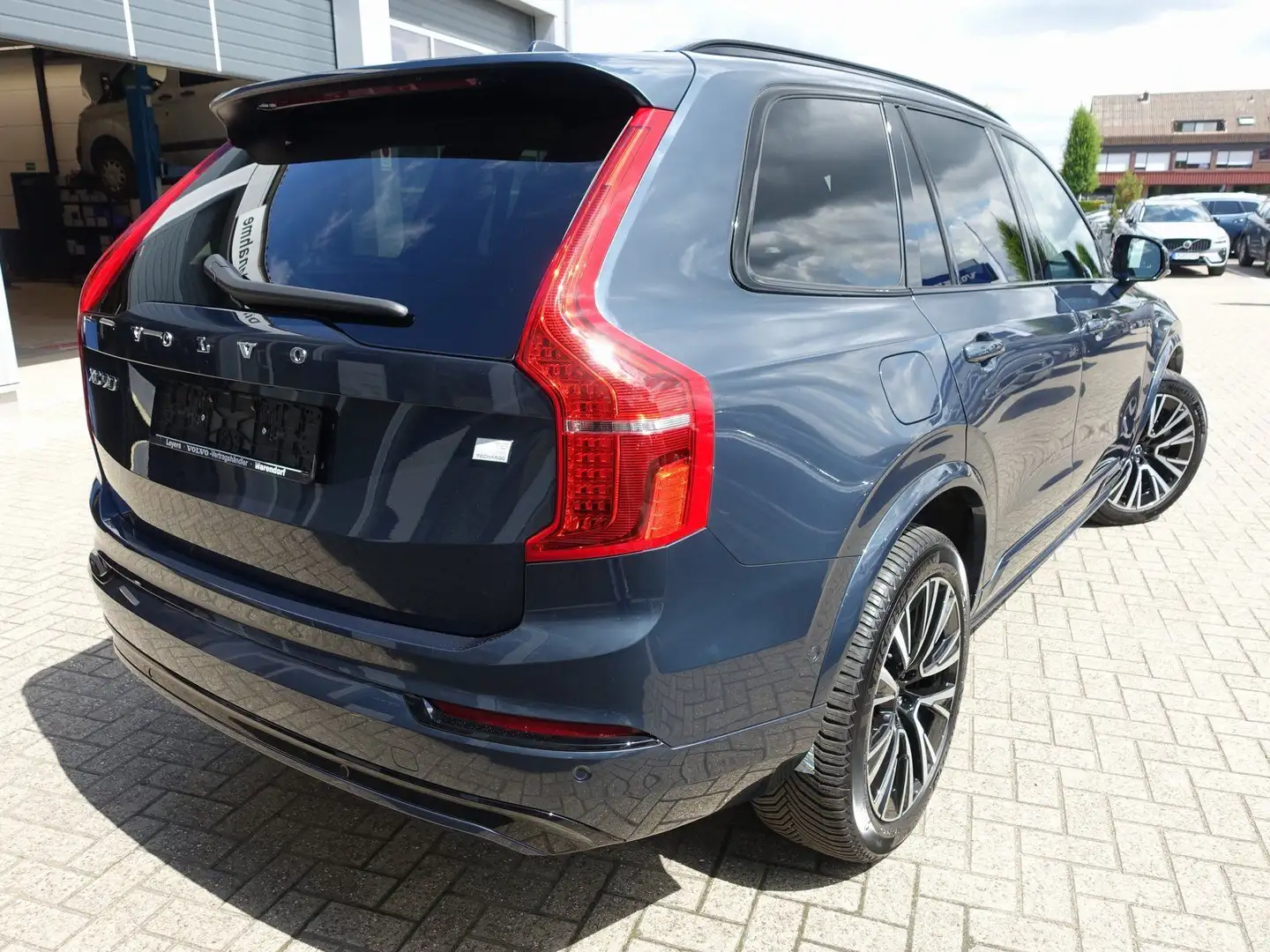Volvo XC90 Recharge Plus Dark T8 AWD/AHK/Pano/360°/H&K Blau - 2