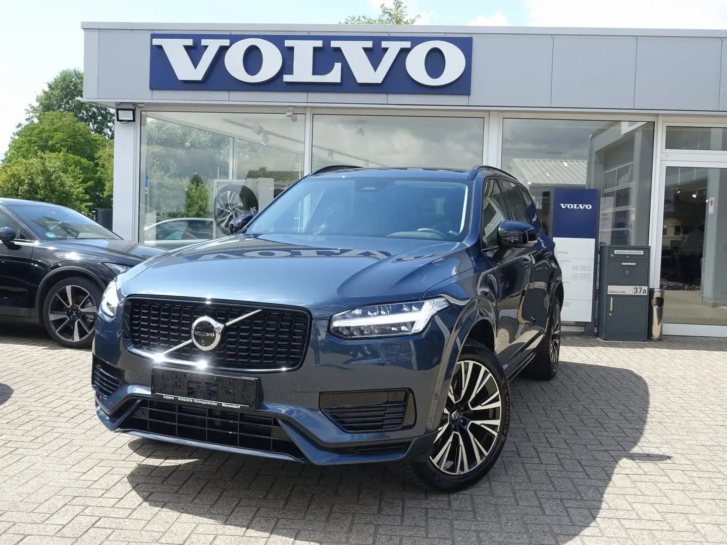 Volvo XC90 Recharge Plus Dark T8 AWD/AHK/Pano/360°/H&K Blau - 1
