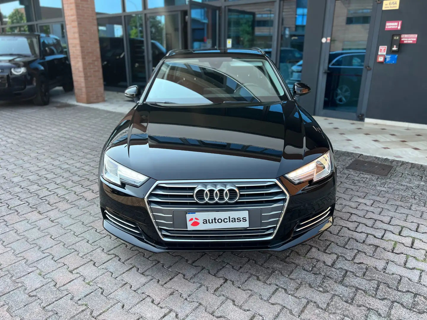 Audi A4 A4 Avant 2.0 tdi Sport 150cv VIRTUAL Zwart - 2