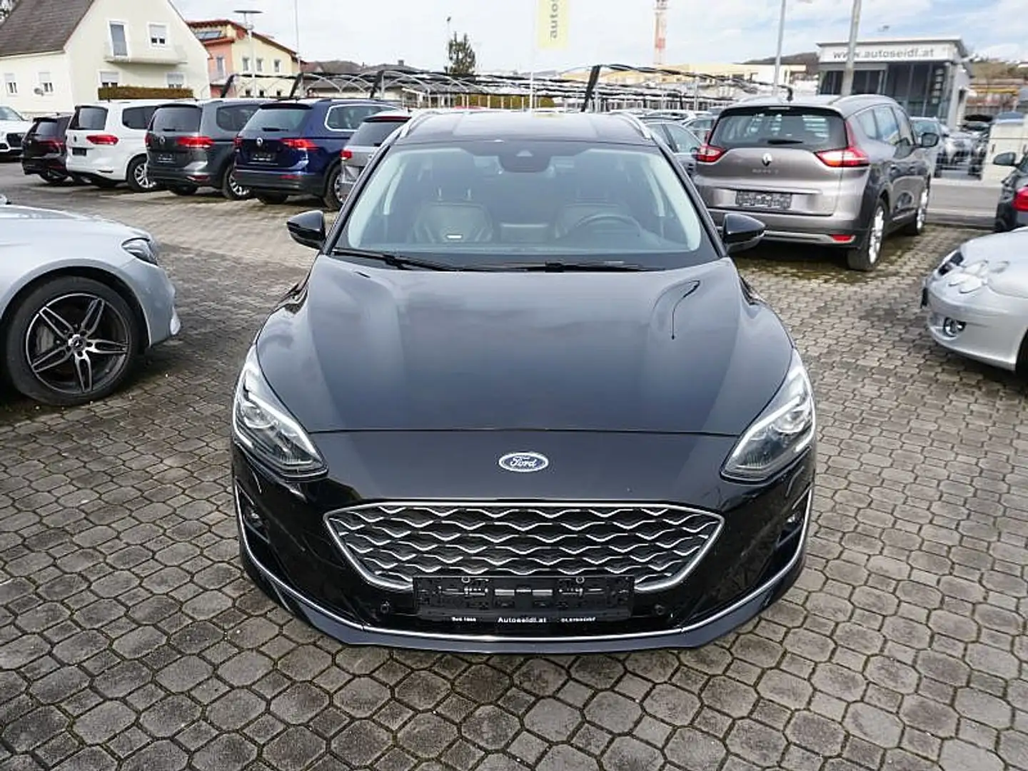 Ford Focus Traveller 2,0 EcoBlue SCR Vignale *TOPAUSSTATTUNG* Чорний - 2