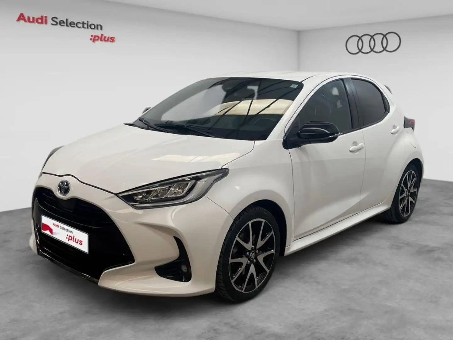 Toyota Yaris 120H 1.5 Style Plus Blanco - 1