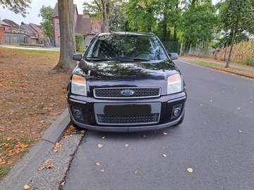 Ford Fusion 1.4 Benzine. Euro 4. Gekeurd voor ver