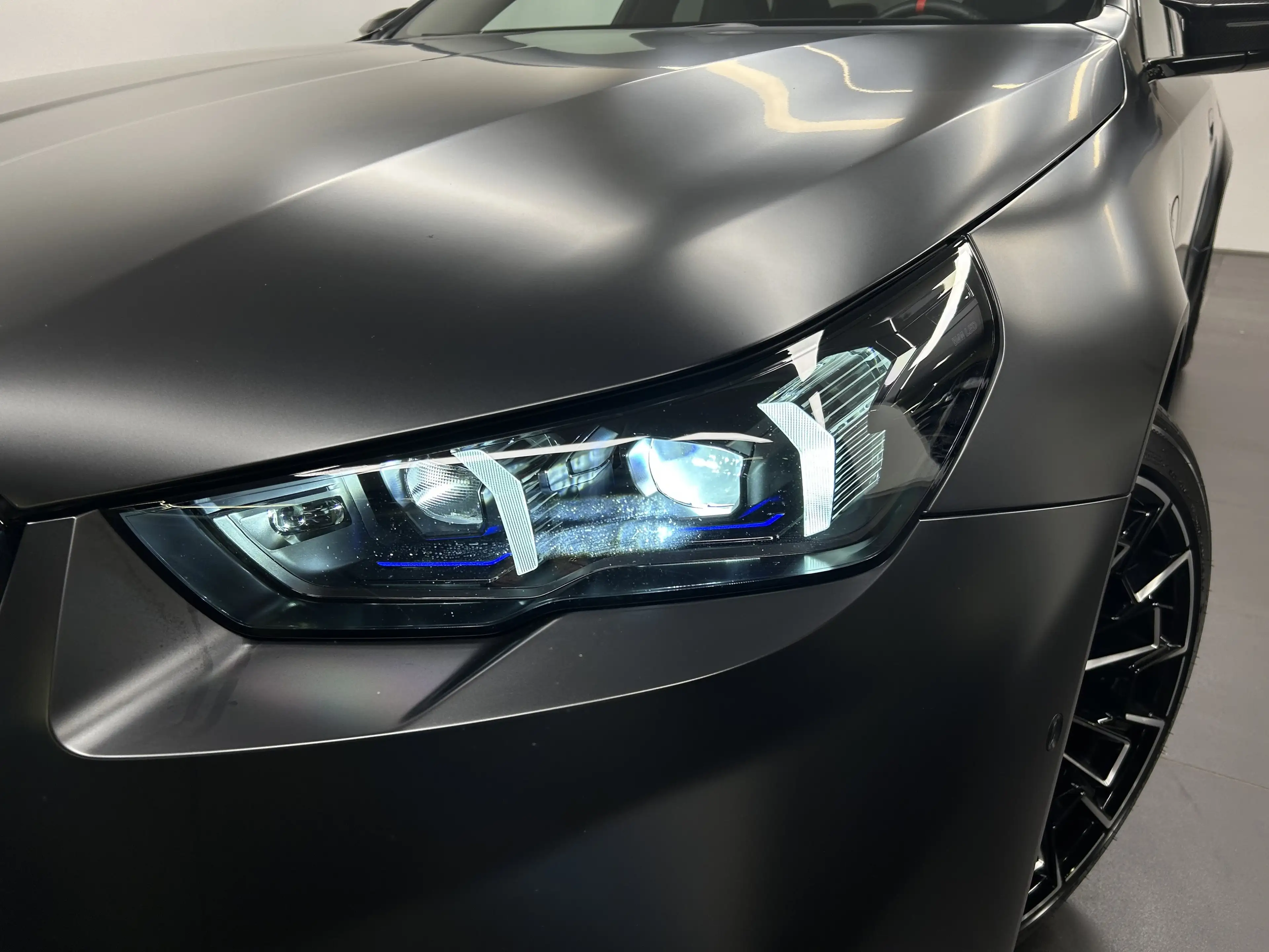 BMW M5 Limousine — photo 8