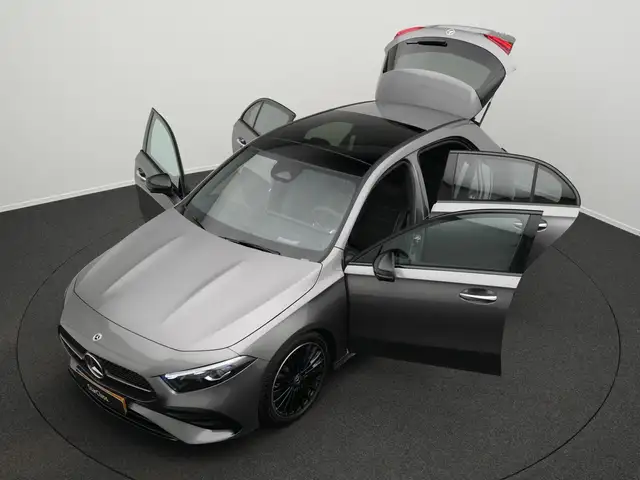 Mercedes-Benz A-Class view 14