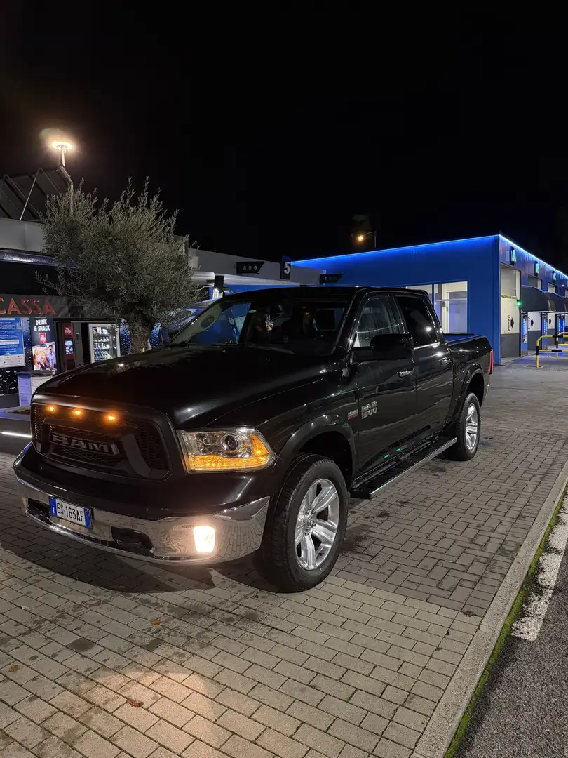 RAM 1500 Laramie Crew Cab 4x4 Чорний - 2