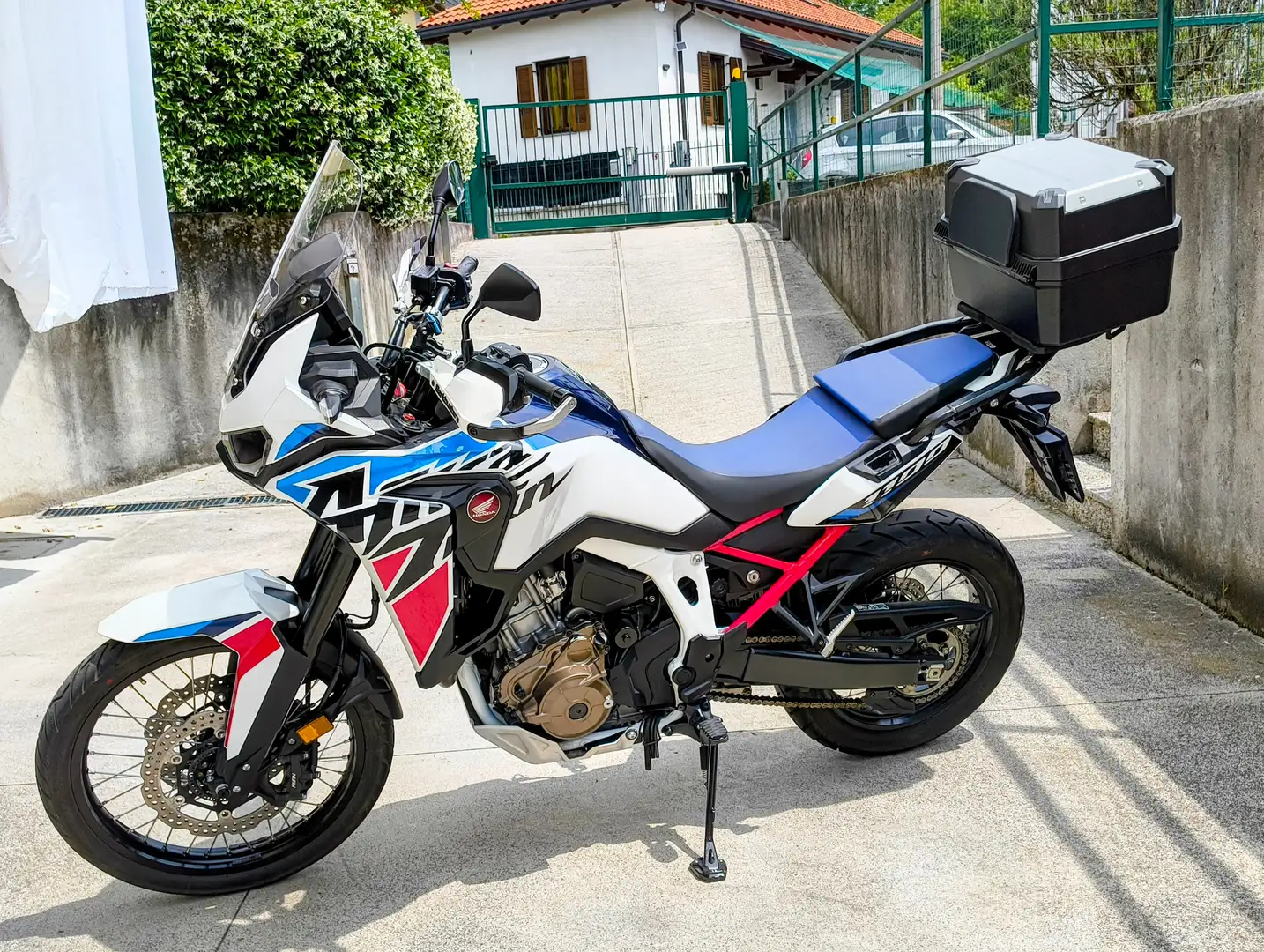 Honda CRF 1100 URBAN DCT Bílá - 2