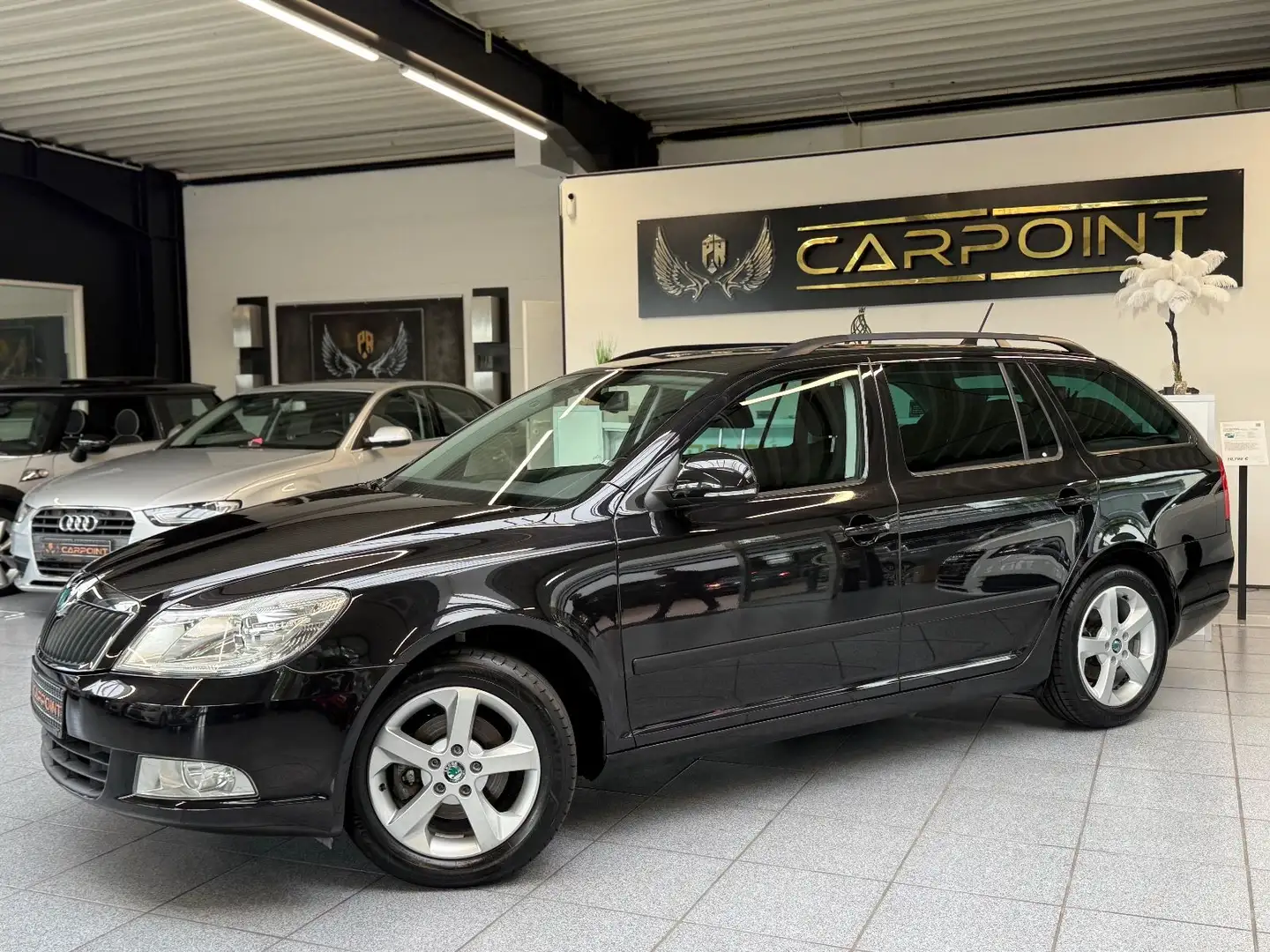 Skoda Octavia Combi /1.Hand/SHZ/Klima/Automatik Schwarz - 2