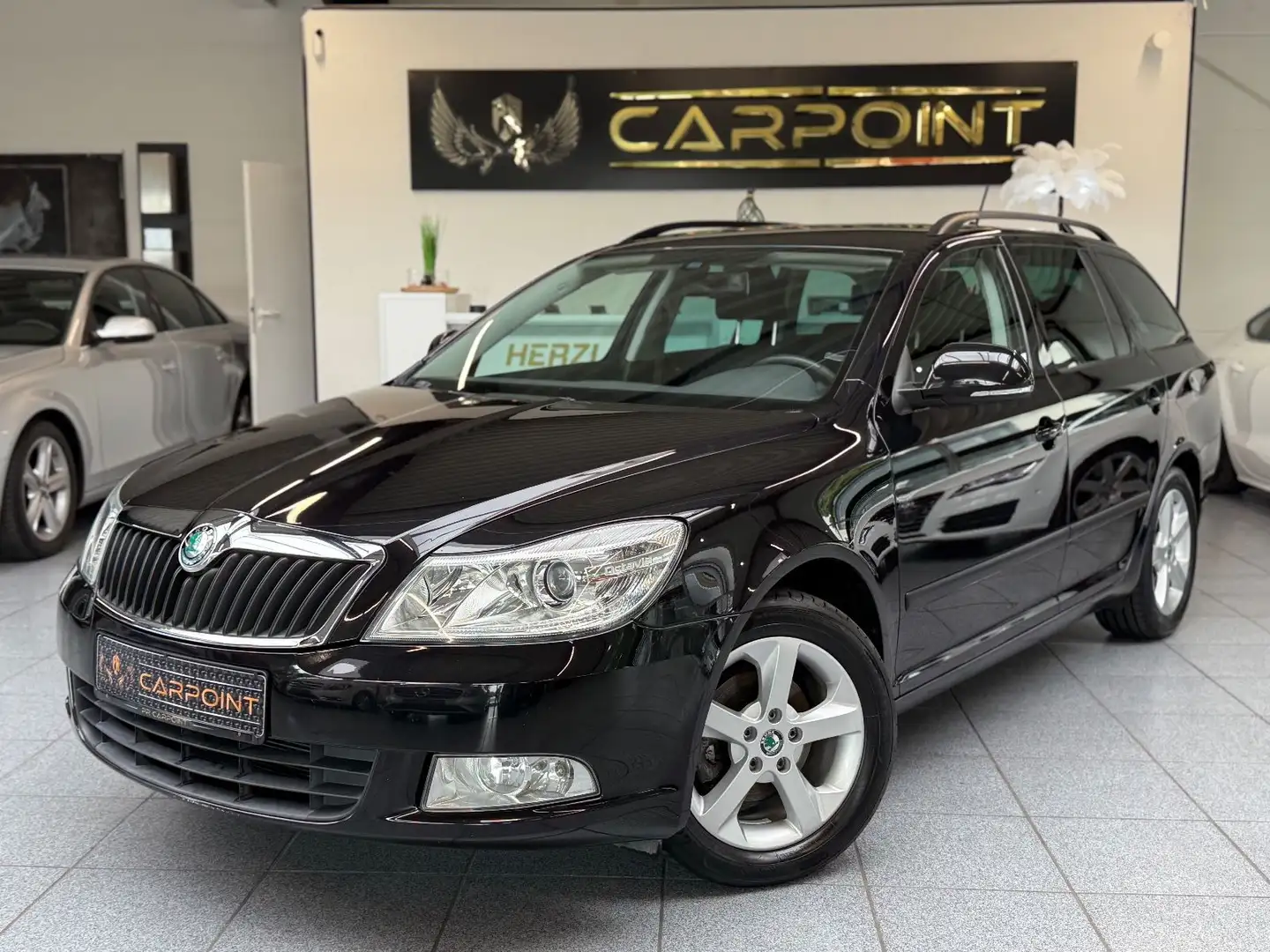 Skoda Octavia Combi /1.Hand/SHZ/Klima/Automatik Schwarz - 1
