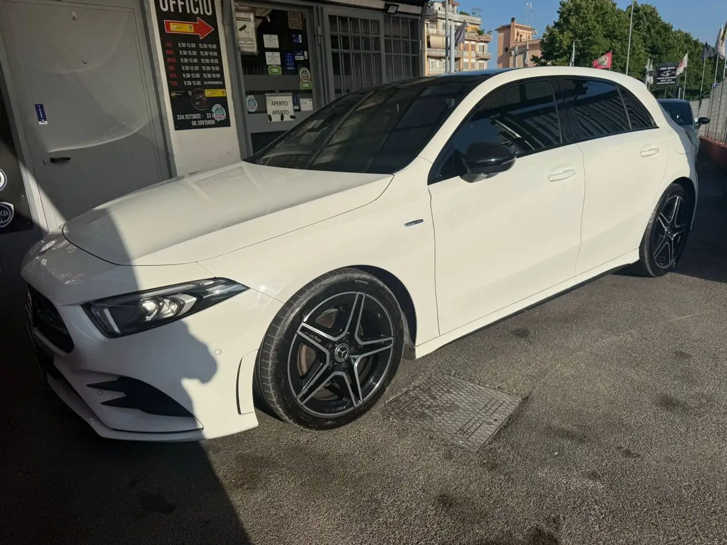 Mercedes-Benz A 180 Classe A - W177 2018 d Premium Night edition auto Bianco - 1