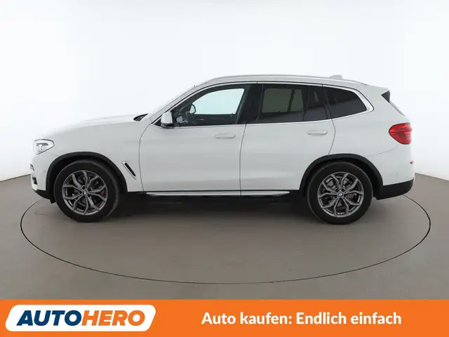 BMW X3 view 3