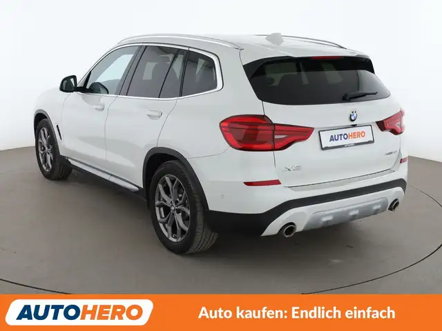 BMW X3 view 4