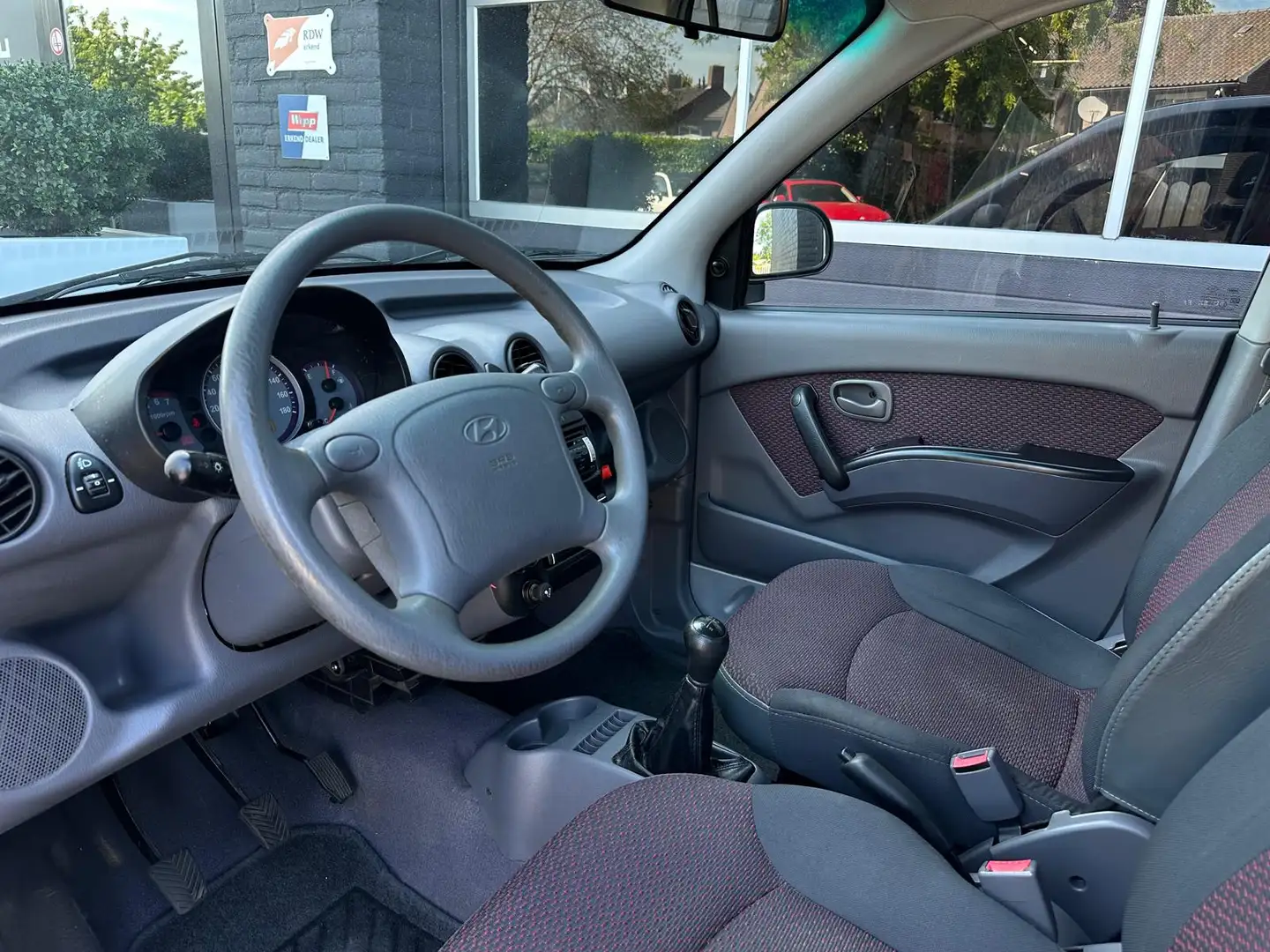 Hyundai Atos 1.1i Active Cool, Airco, Radio, LM, APK, NAP Grau - 2