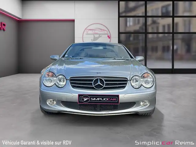Mercedes-Benz SL view 2