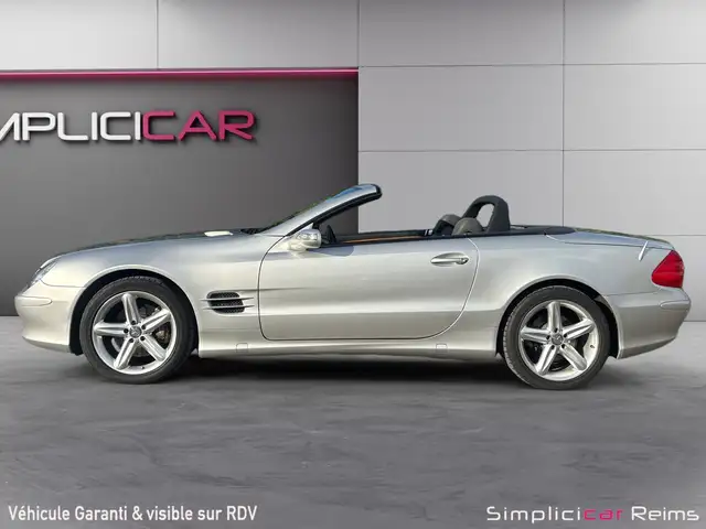 Mercedes-Benz SL view 4