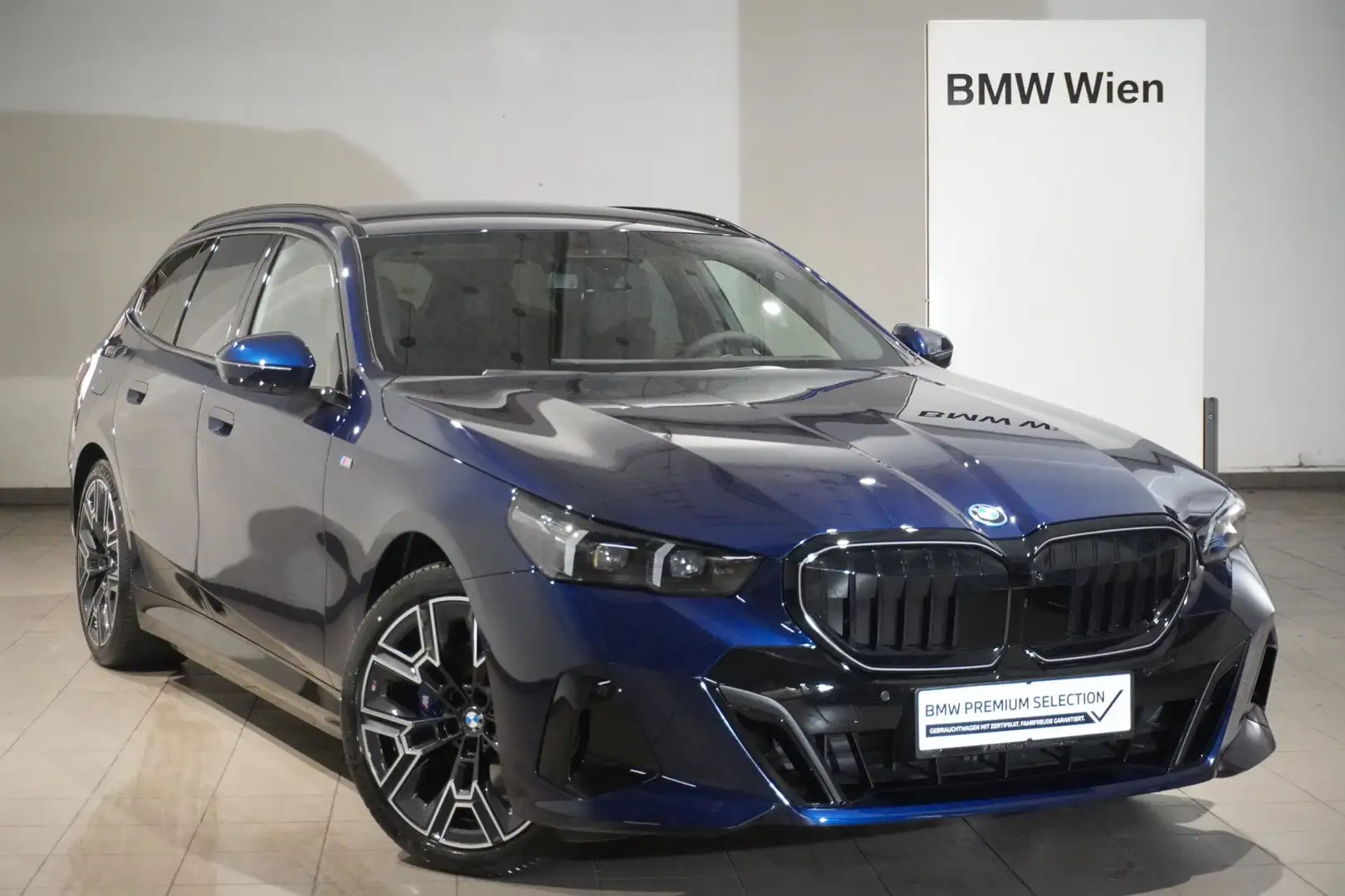 BMW 530 530e Modrá - 1