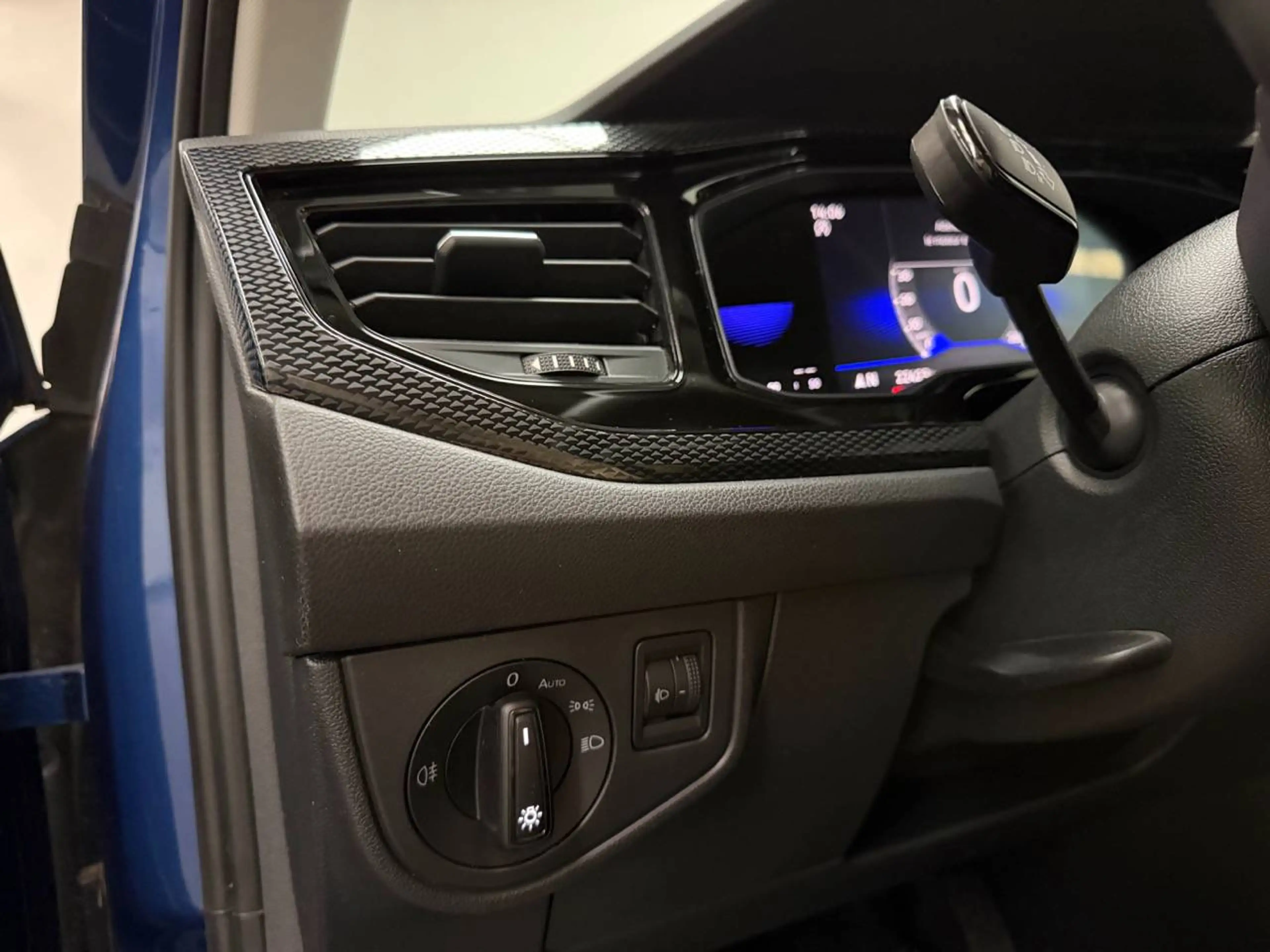 Volkswagen Polo Polo 1.0 TSI Life Business — photo 14