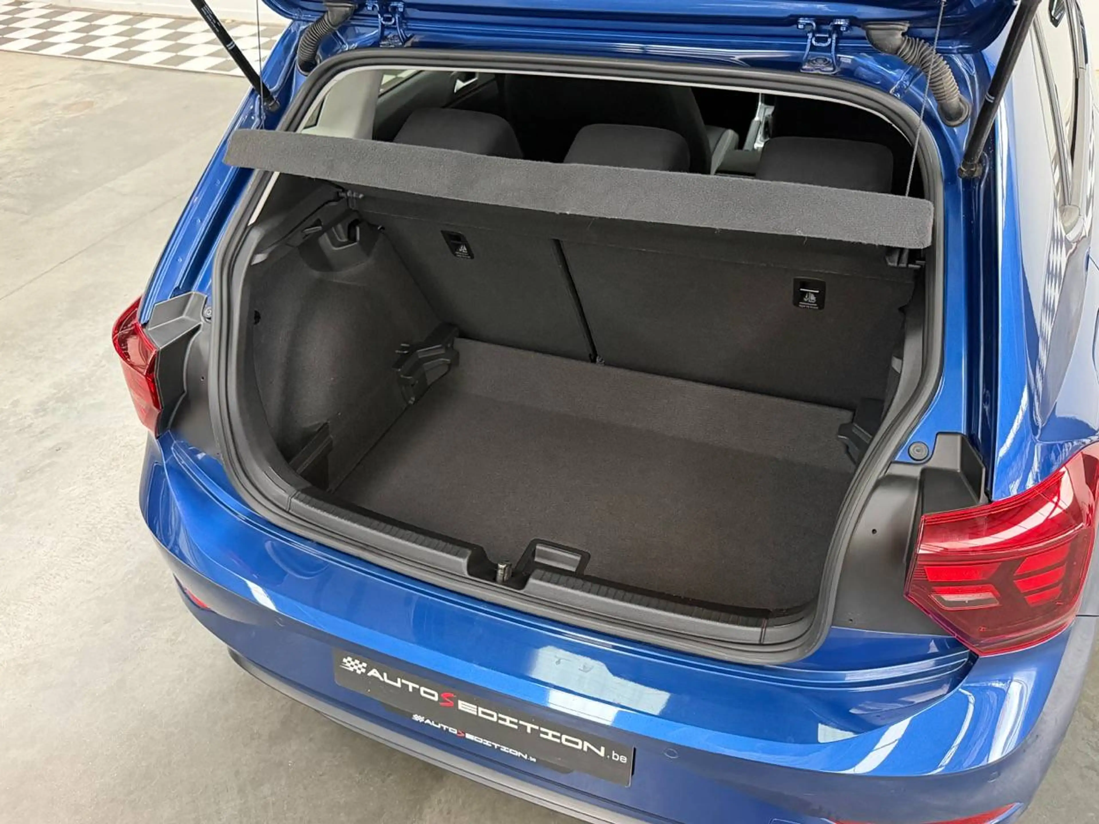 Volkswagen Polo Polo 1.0 TSI Life Business — photo 7