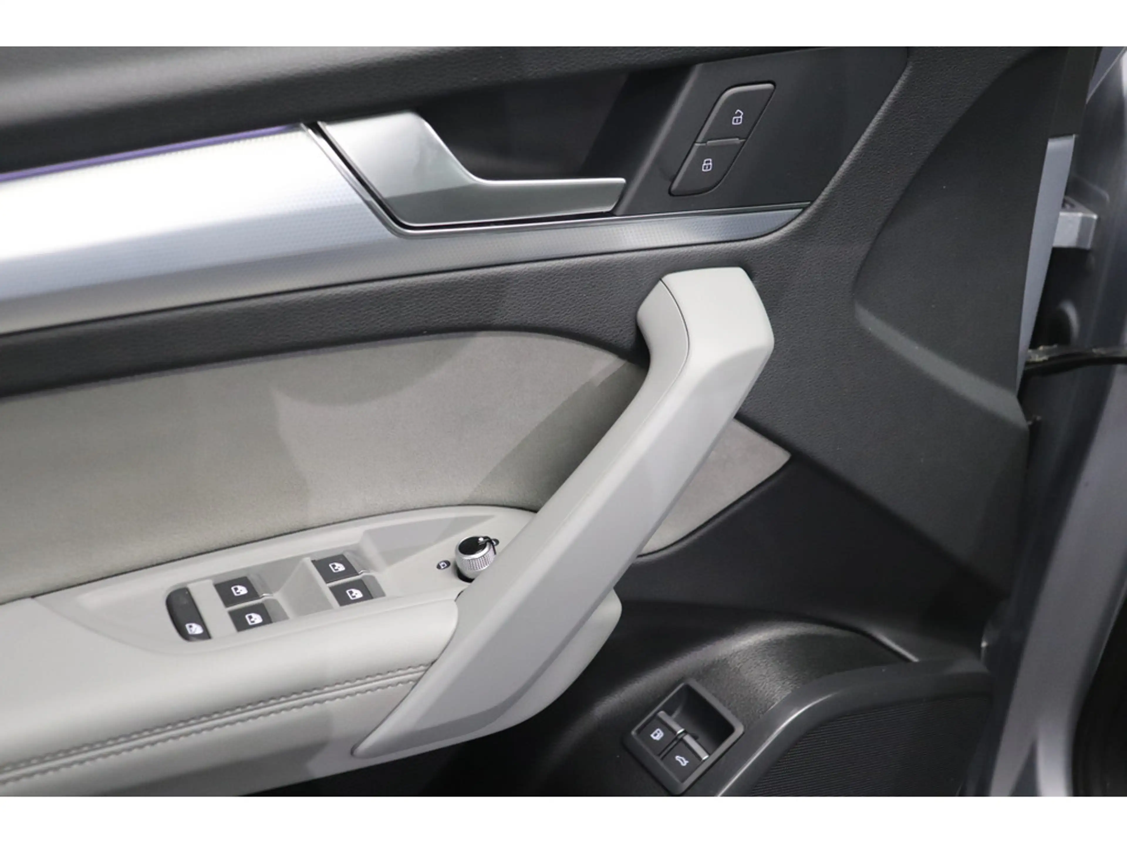 Audi Q5 50 2.0 TFSI e quattro advanced #Matrix #NAVI #AHK — photo 13