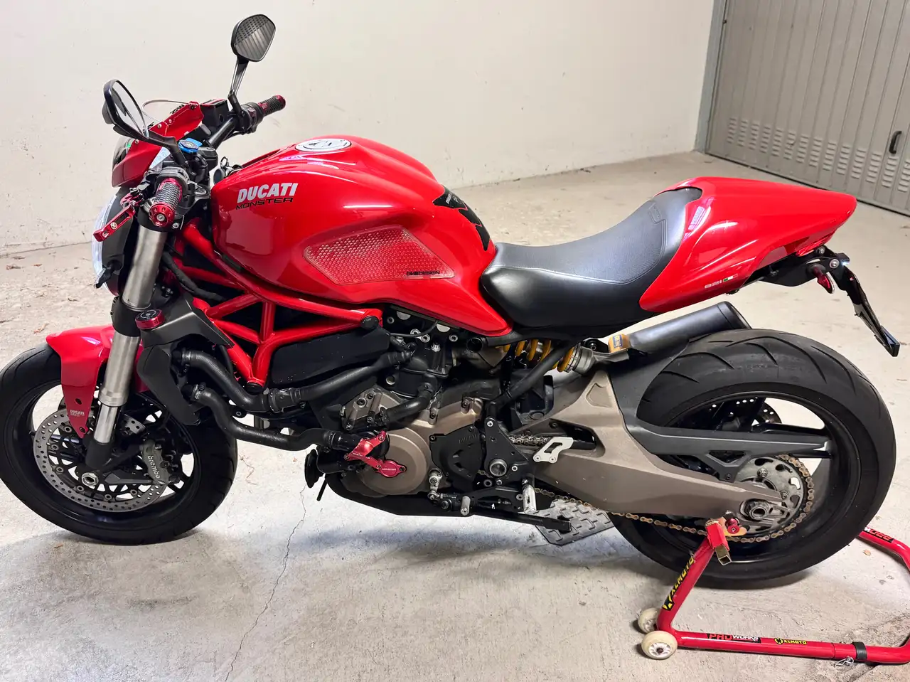 Ducati Monster 821