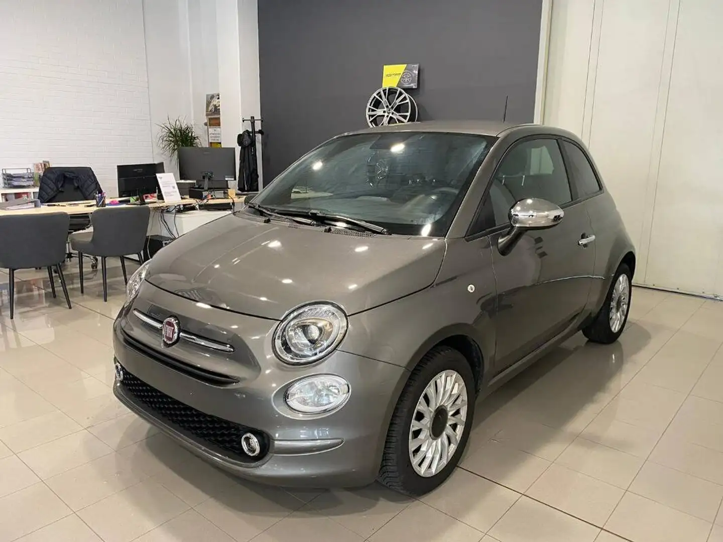 Fiat 500 1.0 hybrid Cult 70cv Gris - 1