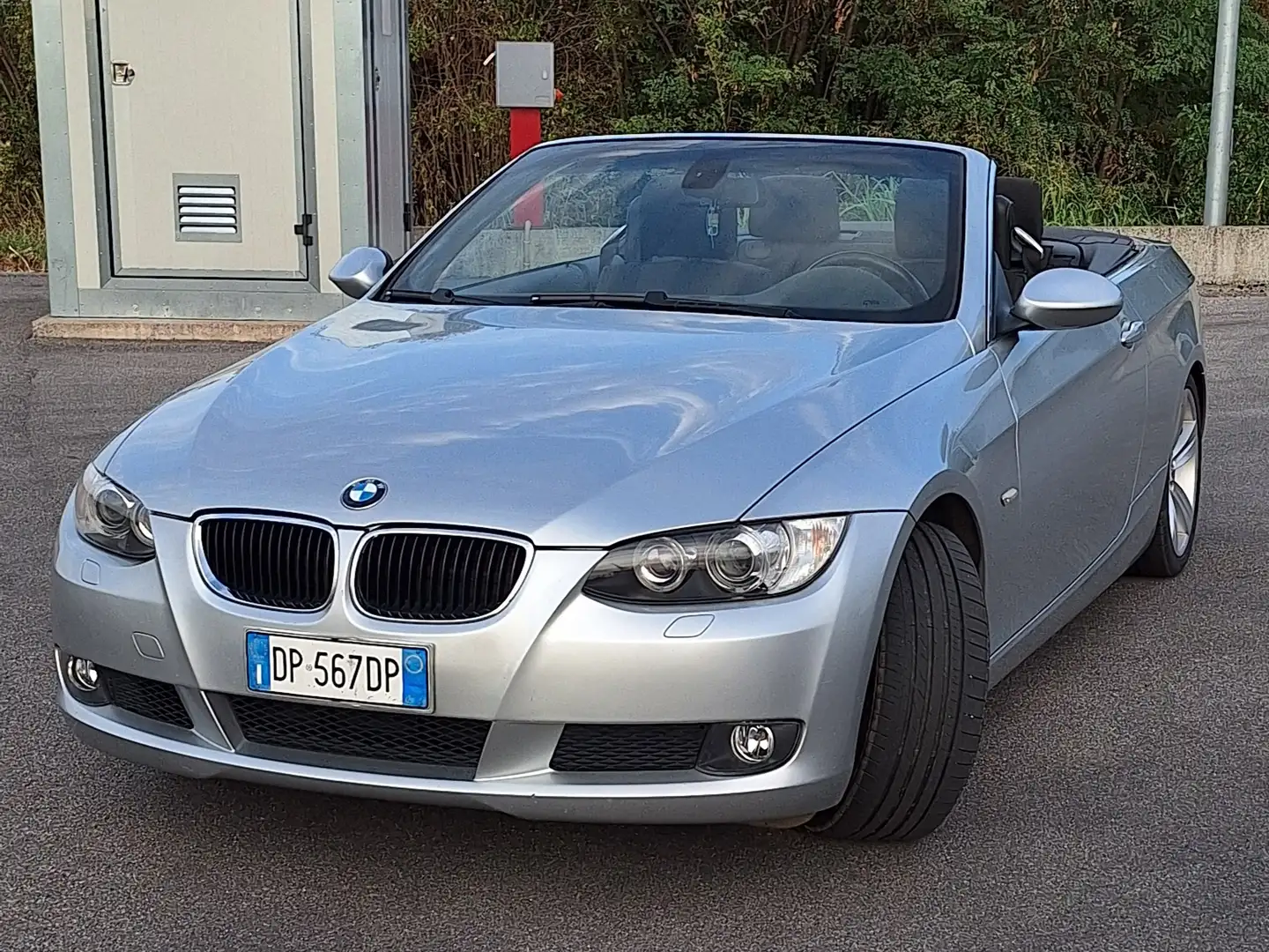 BMW 320 Serie 3 E93 Cabrio 320i Cabrio Attiva 170cv Argento - 2