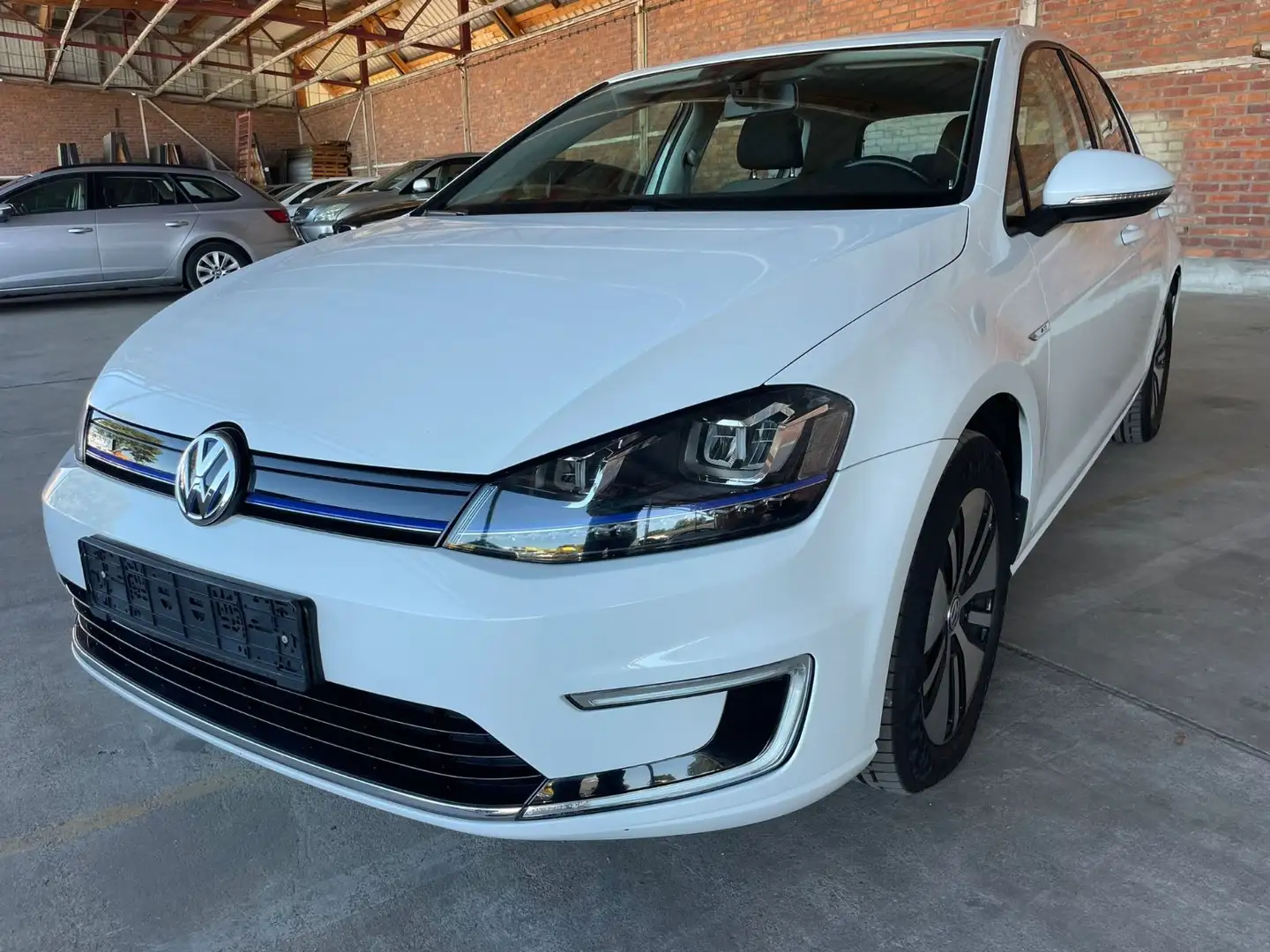 Volkswagen Golf VII Lim. e-Golf/NAVI/KLIMAAUTOMATIK/CCS Weiß - 1