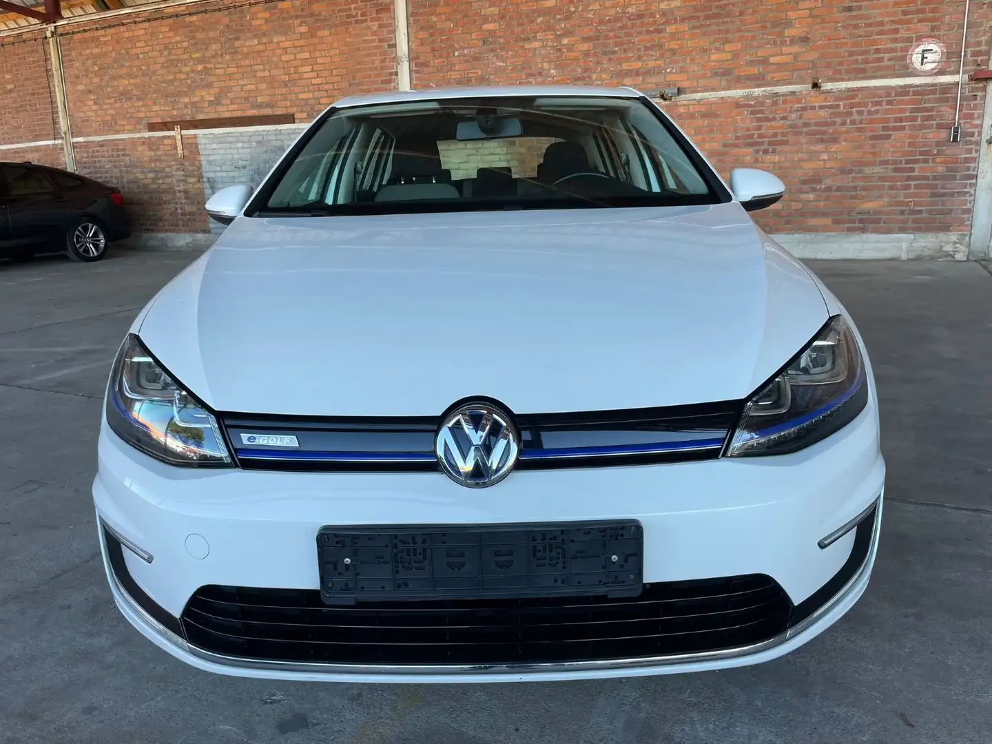Volkswagen Golf VII Lim. e-Golf/NAVI/KLIMAAUTOMATIK/CCS Weiß - 2