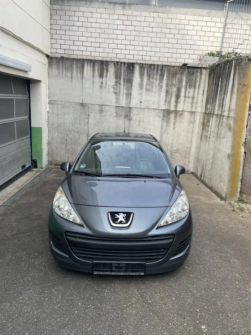 Peugeot 207 Tendance Grau - 1