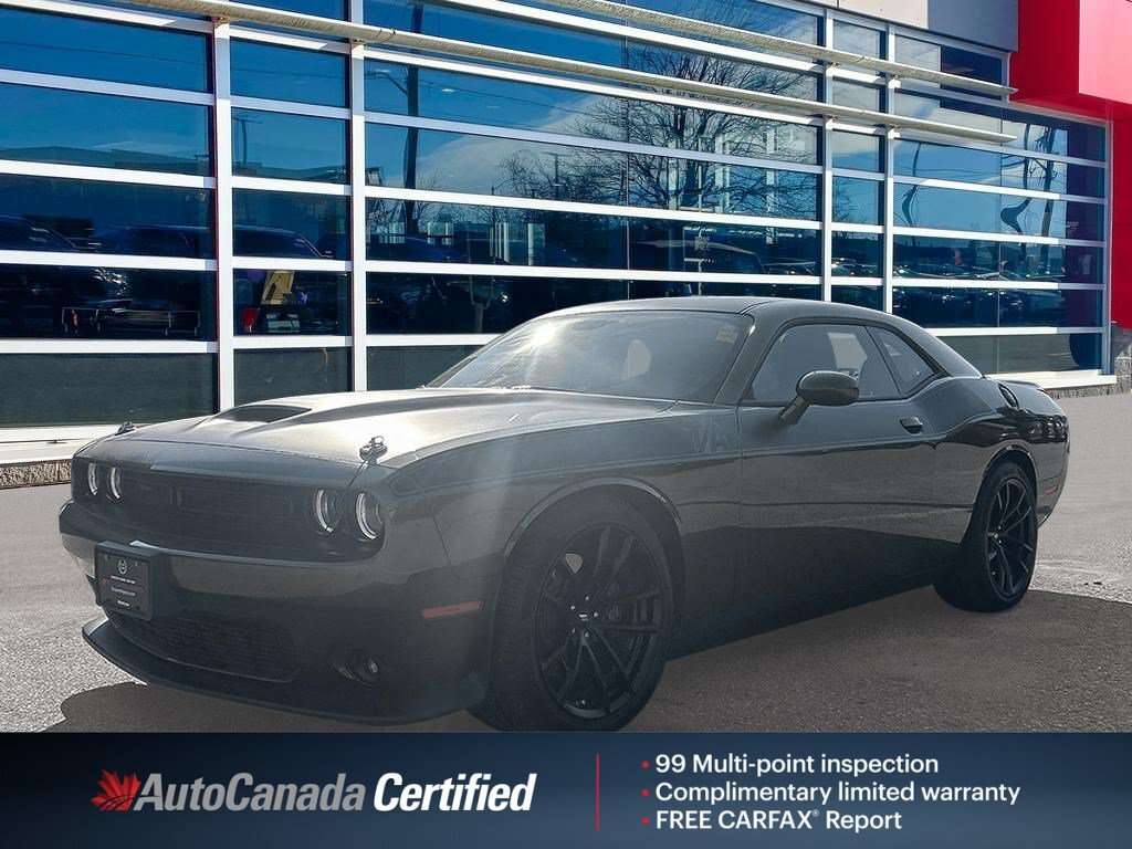 2022 Dodge Challenger R/T T/A | Six Speed Manual | HEMI V8 | Low Kilomet